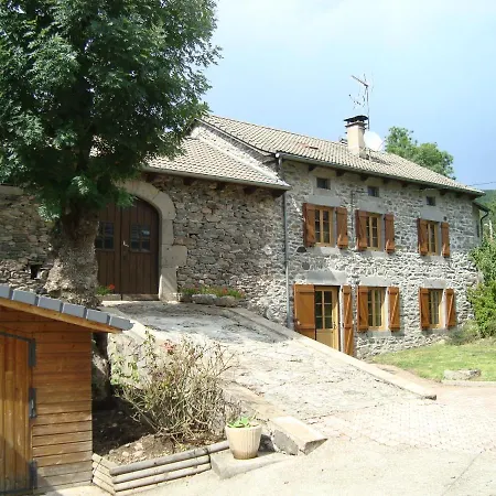 Charmante Maison A La Campagne Au Coeur Des Premiers Volcans Mezeres Exterior photo
