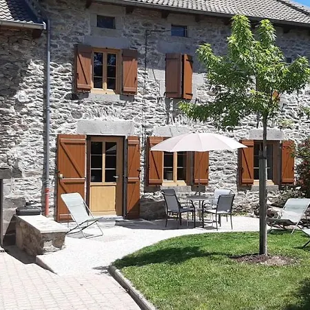 Charmante Maison A La Campagne Au Coeur Des Premiers Volcans Mezeres Exterior photo