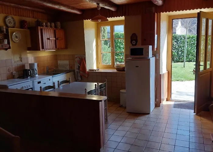 Charmante Maison A La Campagne Au Coeur Des Premiers Volcans