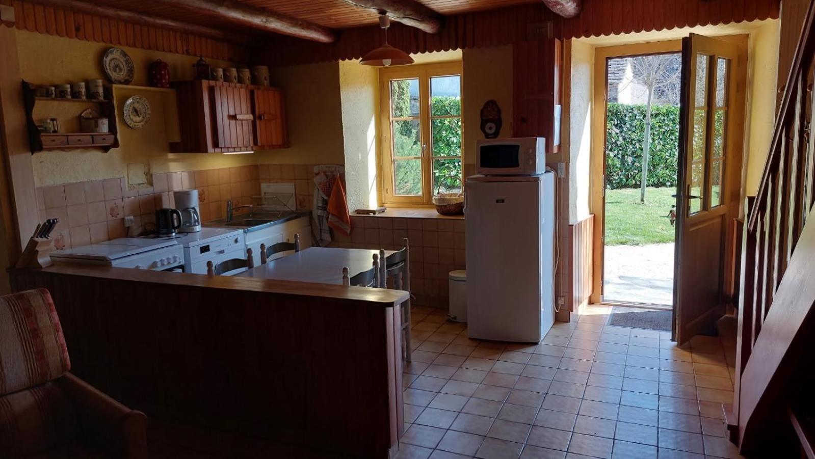 Charmante Maison A La Campagne Au Coeur Des Premiers Volcans Casa de Férias Mezeres